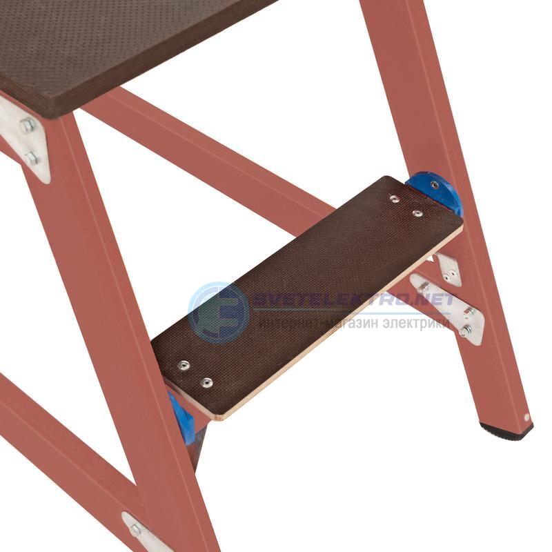 Стремянка стеклопластиковая диэлектр. с симметричной опорой ССД-1.0 П ...